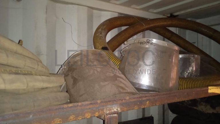 Diversos + Rebarbadeiras   + Diversos + Diversos + Rebarbadeiras + Furadeira + Diversos + Braçadeiras + Torque Wreck + Radiadores + Diversos + Diversos + Diversos + Diversos + Diversos + Diversos + Diversos + Diversos + Contentor de 40P ·