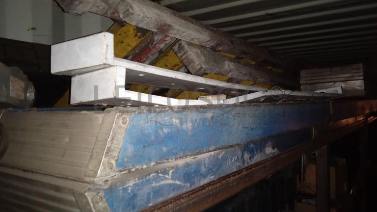 Diversos + Rebarbadeiras   + Diversos + Diversos + Rebarbadeiras + Furadeira + Diversos + Braçadeiras + Torque Wreck + Radiadores + Diversos + Diversos + Diversos + Diversos + Diversos + Diversos + Diversos + Diversos + Contentor de 40P ·