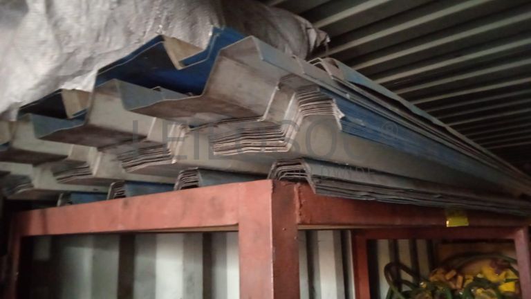 Diversos + Rebarbadeiras   + Diversos + Diversos + Rebarbadeiras + Furadeira + Diversos + Braçadeiras + Torque Wreck + Radiadores + Diversos + Diversos + Diversos + Diversos + Diversos + Diversos + Diversos + Diversos + Contentor de 40P ·