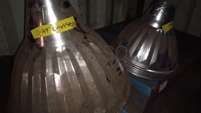 Diversos + Rebarbadeiras   + Diversos + Diversos + Rebarbadeiras + Furadeira + Diversos + Braçadeiras + Torque Wreck + Radiadores + Diversos + Diversos + Diversos + Diversos + Diversos + Diversos + Diversos + Diversos + Contentor de 40P ·