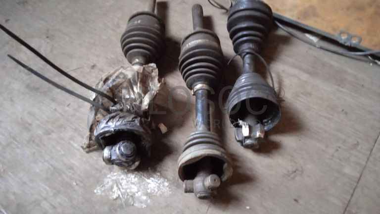 Diversos + Rebarbadeiras   + Diversos + Diversos + Rebarbadeiras + Furadeira + Diversos + Braçadeiras + Torque Wreck + Radiadores + Diversos + Diversos + Diversos + Diversos + Diversos + Diversos + Diversos + Diversos + Contentor de 40P ·