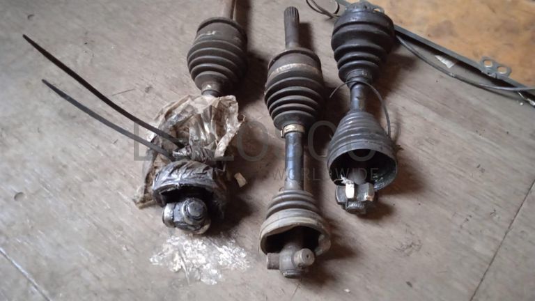 Diversos + Rebarbadeiras   + Diversos + Diversos + Rebarbadeiras + Furadeira + Diversos + Braçadeiras + Torque Wreck + Radiadores + Diversos + Diversos + Diversos + Diversos + Diversos + Diversos + Diversos + Diversos + Contentor de 40P ·