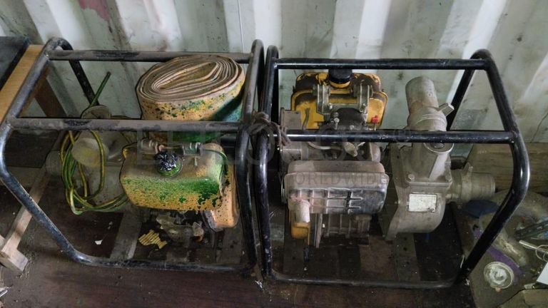 Diversos + Diversos + Grampos + Diversos + Diversos + Diversos + Electrodos + Diversos + Diversos + Diversos + Diversos + Diversos + Fitas + Diversos + Diversos + Máquinas Rebarbadora   + Diversos + Pregos 50×2.50mm + Diversos + Cintas + Cintas + Cintas + Cintas + Cintas + Mangueiras para maçarico  + Cintos de Segurança + Diversos + Diversos + Porcas + Porcas + Diversos + Pregos   + Parafusos + Material Hospitalar + Diversos + Cordas + Diversos + Material para Soldadura + Material para Instalacao electrica + Diversos + Spray Q20 + Braçadeiras + Rolos de rede   + Cerca de Segurança + Cabo flexível  + Abaraçadeiras + Materia para soldadura + Abraçadeiras + Diversos + Bombas de água   + Diversos + Compressor   + Contentor de 40P ·