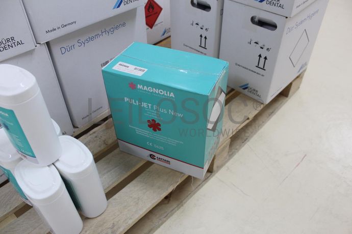 Máscaras Cirúrgicas + Rolos de Algodão + Copos Descartáveis + Desinfetantes