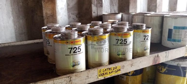 Diversos + Diversos + Rolo de fita + Diversos + Papel higiénico   + Diversos + Diversos + Diversos + Diversos + Diversos + Tinta dulux + Diversos + Placas de sinalização   + Contentor de 40P ·