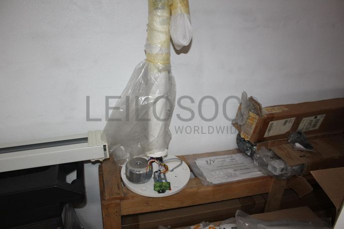 Monitores + Peças para Móvel + Acessórios de candeeiro de teto