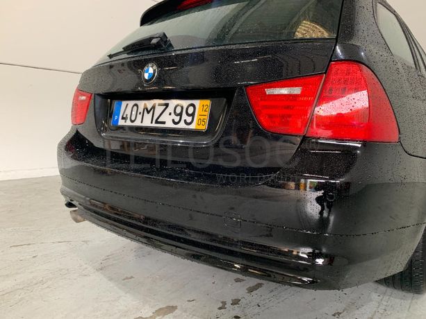 BMW 318D Touring · Ano 2012