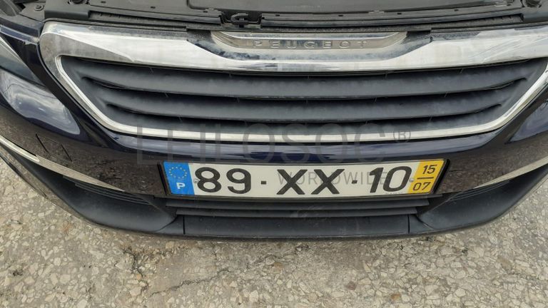 Peugeot 308 1.6 Blue HDI · Ano 2015