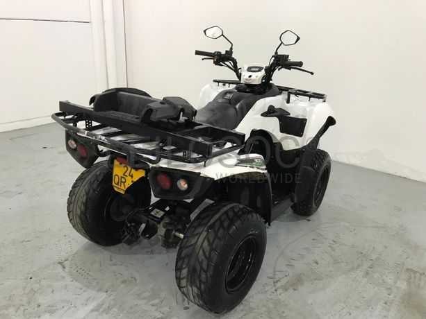 Moto 4 Kawasaki KVF 300