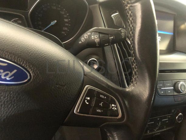 Ford Focus · Ano 2015