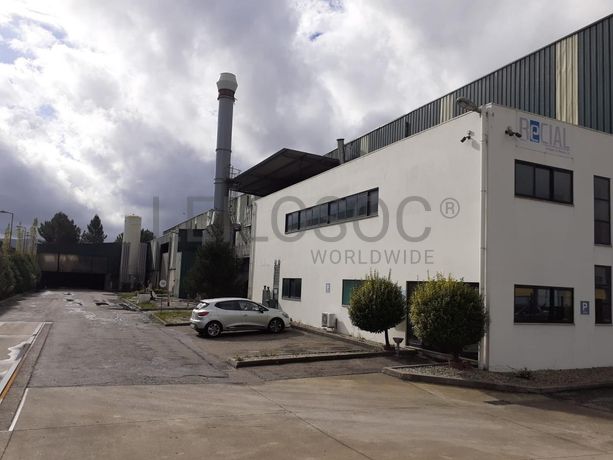 Estabelecimento Comercial ·  Transformação, reciclagem e refinação de alumínios e outros resíduos · Viana do Castelo