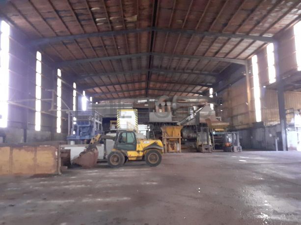 Estabelecimento Comercial ·  Transformação, reciclagem e refinação de alumínios e outros resíduos · Viana do Castelo