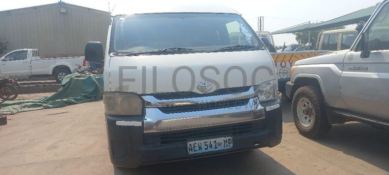 Toyota Hiace ·