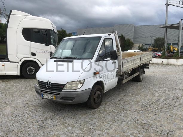 Mercedes-Benz 413CDI · Ano 2001