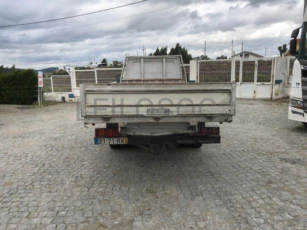 Mercedes-Benz 413CDI · Ano 2001