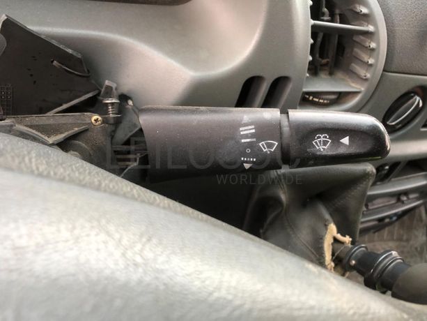 Mercedes-Benz 413CDI · Ano 2001