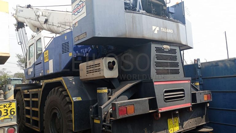 TADANO GR-1000XL ·