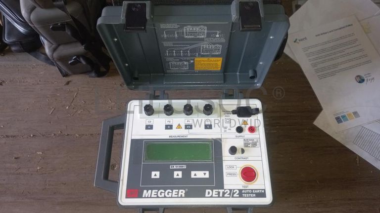 Testadores de Resistencia da Terra automatico ·