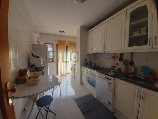Apartamento T2 c/ Lugar de Garagem · Vila Nova de Gaia