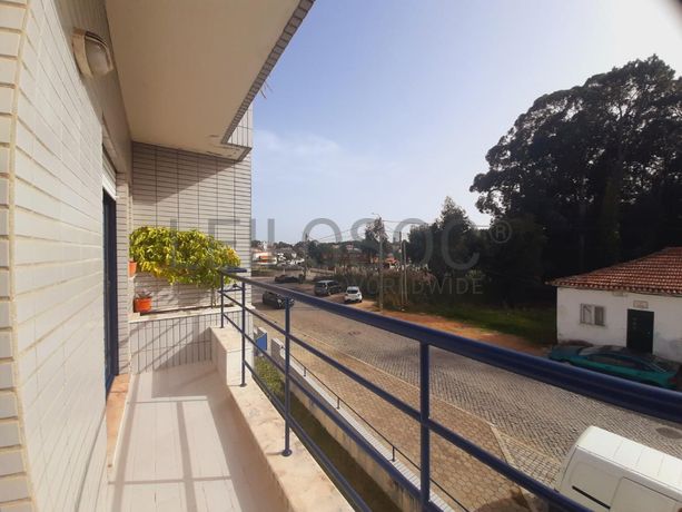 Apartamento T2 c/ Lugar de Garagem · Vila Nova de Gaia