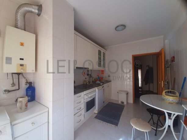 Apartamento T2 c/ Lugar de Garagem · Vila Nova de Gaia