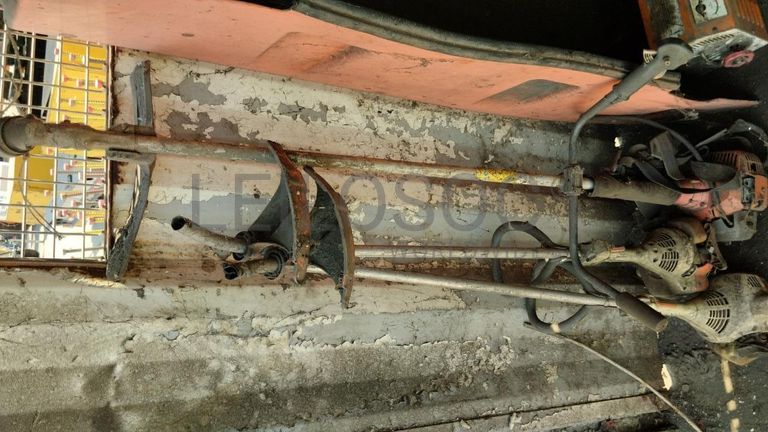 Termos acumulador  + Bebedouros + Diversos + Tv + Material Informático + Cabo de Rede + Mobiliário + Bobina   + Bobinas  + Máquinas de corte de relva + Cabos de aço  + Radiador  + Armazém ·