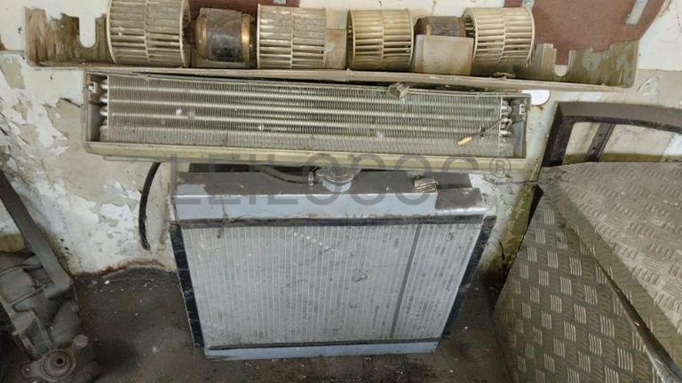 Termos acumulador  + Bebedouros + Diversos + Tv + Material Informático + Cabo de Rede + Mobiliário + Bobina   + Bobinas  + Máquinas de corte de relva + Cabos de aço  + Radiador  + Armazém ·