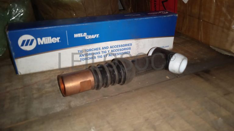 Diversos + Diversos + Gerador  + Diversos + Diversos + Diversos + Diversos + Diversos + Máquina de lichar + Cimento cola + Contentor de 40P ·