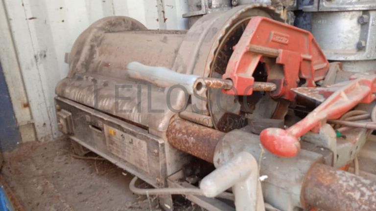 Máquina para fazer rosca   + Diversos + Bomba de água + Motores + Diversos + Diversos + Bombas de água   + Diversos + Diversos + Compressor de ar + Compressor de ar + Compactadora Turner Morris + Compressor de ar + Compressor Oceanos  + Contentor de 40P ·