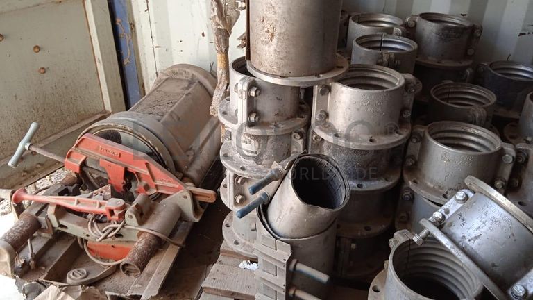 Máquina para fazer rosca   + Diversos + Bomba de água + Motores + Diversos + Diversos + Bombas de água   + Diversos + Diversos + Compressor de ar + Compressor de ar + Compactadora Turner Morris + Compressor de ar + Compressor Oceanos  + Contentor de 40P ·