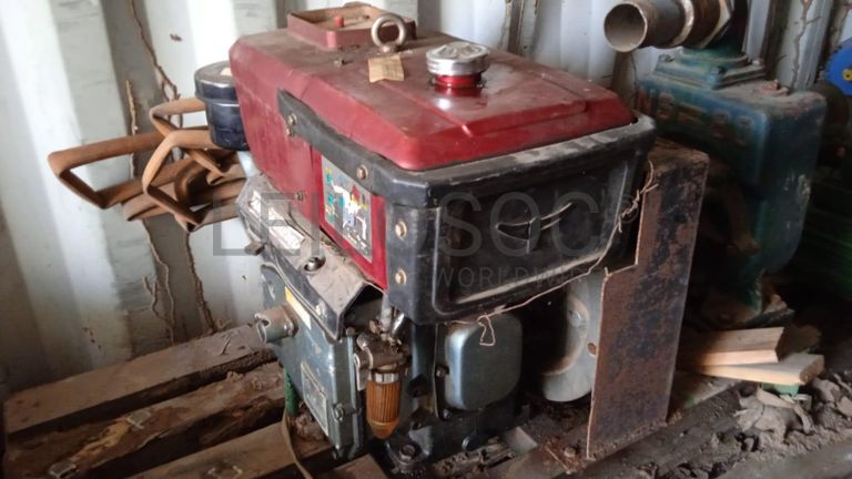 Máquina para fazer rosca   + Diversos + Bomba de água + Motores + Diversos + Diversos + Bombas de água   + Diversos + Diversos + Compressor de ar + Compressor de ar + Compactadora Turner Morris + Compressor de ar + Compressor Oceanos  + Contentor de 40P ·