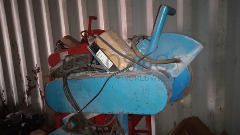 Máquina para fazer rosca   + Diversos + Bomba de água + Motores + Diversos + Diversos + Bombas de água   + Diversos + Diversos + Compressor de ar + Compressor de ar + Compactadora Turner Morris + Compressor de ar + Compressor Oceanos  + Contentor de 40P ·