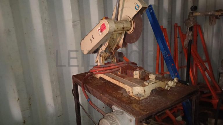 Máquina para fazer rosca   + Diversos + Bomba de água + Motores + Diversos + Diversos + Bombas de água   + Diversos + Diversos + Compressor de ar + Compressor de ar + Compactadora Turner Morris + Compressor de ar + Compressor Oceanos  + Contentor de 40P ·