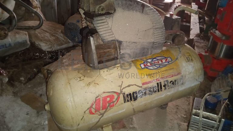 Máquina para fazer rosca   + Diversos + Bomba de água + Motores + Diversos + Diversos + Bombas de água   + Diversos + Diversos + Compressor de ar + Compressor de ar + Compactadora Turner Morris + Compressor de ar + Compressor Oceanos  + Contentor de 40P ·