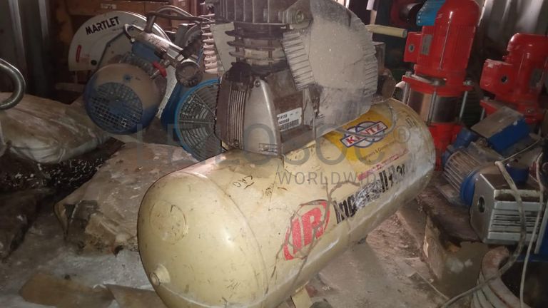 Máquina para fazer rosca   + Diversos + Bomba de água + Motores + Diversos + Diversos + Bombas de água   + Diversos + Diversos + Compressor de ar + Compressor de ar + Compactadora Turner Morris + Compressor de ar + Compressor Oceanos  + Contentor de 40P ·