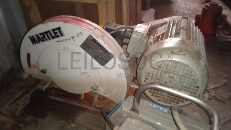 Máquina para fazer rosca   + Diversos + Bomba de água + Motores + Diversos + Diversos + Bombas de água   + Diversos + Diversos + Compressor de ar + Compressor de ar + Compactadora Turner Morris + Compressor de ar + Compressor Oceanos  + Contentor de 40P ·