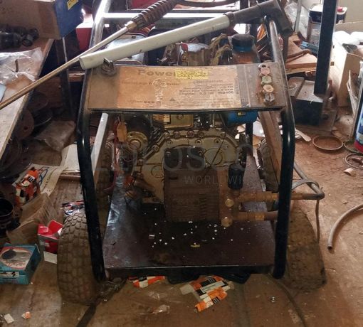 Máquina de desmontar pneus   + Máquina  pressão   + Diversos + Diversos + Diversos + Diversos ·