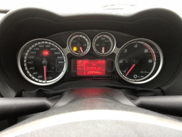 Alfa Romeo Mito 1.3 Multijet · Ano 2011