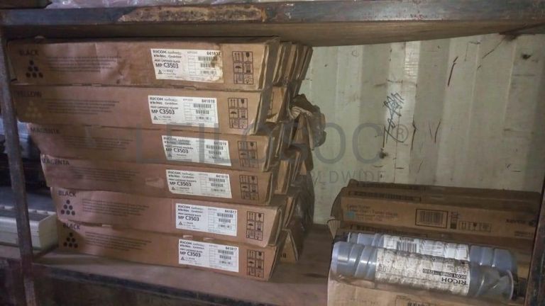 Material Informático + Material Informático + Material Informático + Material Informático + Material Informático + Diversos + Diversos + Diversos + Diversos + Material Informático + Contentor de 40P ·