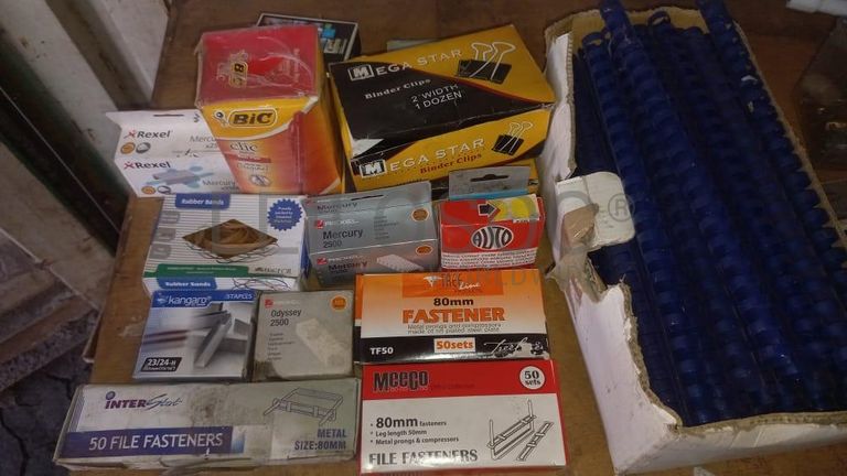 Material Informático + Material Informático + Material Informático + Material Informático + Material Informático + Diversos + Diversos + Diversos + Diversos + Material Informático + Contentor de 40P ·