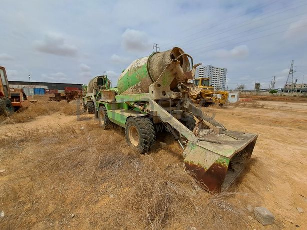 Autobetoneira Merlo DBM 2500 EV