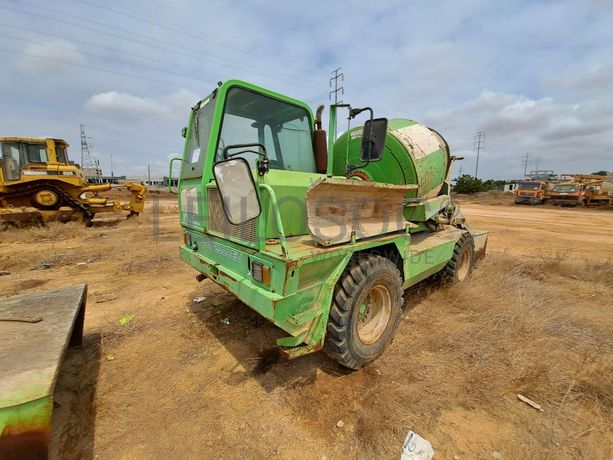 Autobetoneira Merlo DBM 2500 EV