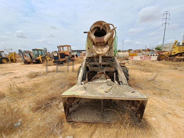 Autobetoneira Merlo DBM 2500 EV