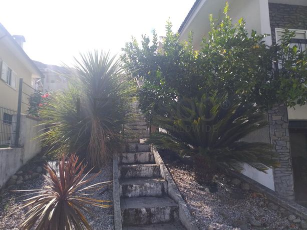 Moradia V3 · Tabuaço