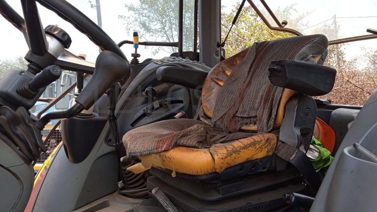 NEW HOLLAND 6610DT ·