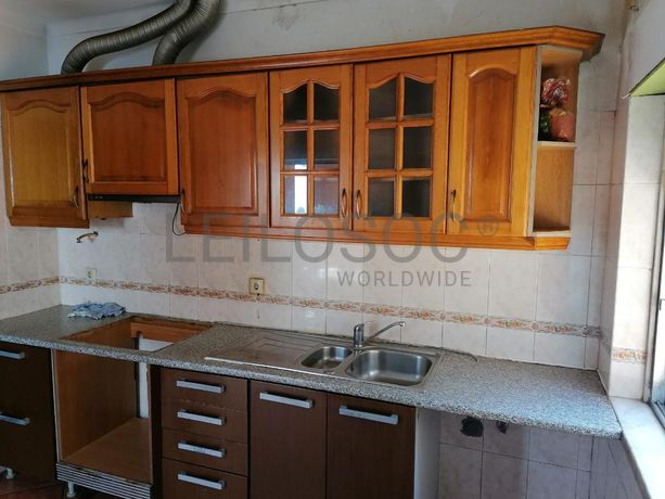 Moradia V3 c/ 2 Lugares de Garagem · Charneca da Caparica, Almada