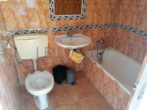 Moradia V3 c/ 2 Lugares de Garagem · Charneca da Caparica, Almada