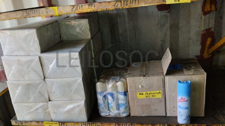 Diversos + Diversos + Grampos + Diversos + Diversos + Diversos + Electrodos + Diversos + Diversos + Diversos + Diversos + Diversos + Fitas + Diversos + Diversos + Máquinas Rebarbadora   + Diversos + Pregos 50×2.50mm + Diversos + Cintas + Cintas + Cintas + Cintas + Cintas + Mangueiras para maçarico  + Cintos de Segurança + Diversos + Diversos + Porcas + Porcas + Diversos + Pregos   + Parafusos + Material Hospitalar + Diversos + Cordas + Diversos + Material para Soldadura + Material para Instalacao electrica + Diversos + Spray Q20 + Braçadeiras + Rolos de rede   + Cerca de Segurança + Cabo flexível  + Abaraçadeiras + Materia para soldadura + Abraçadeiras + Diversos + Bombas de água   + Diversos + Compressor   + Contentor de 40P ·