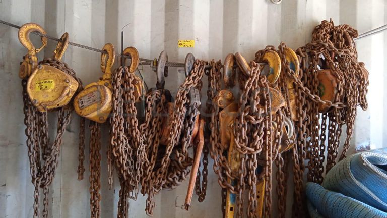 Diversos + Diversos + Guinchos + Diversos + Diversos + Contentor de 40P ·