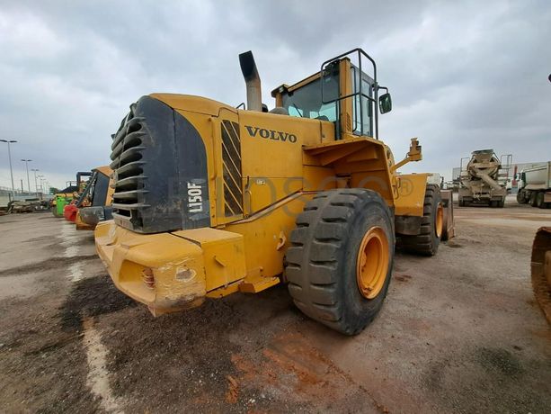 Pá Carregadoras de Pneus VOLVO ·